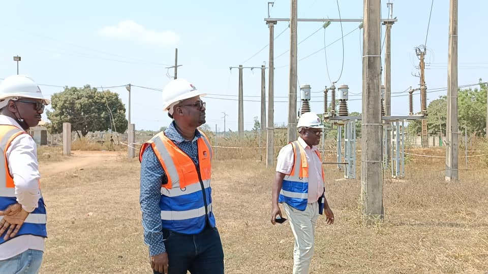 Site visit by the mission lead and experts at the Paouignan substation
